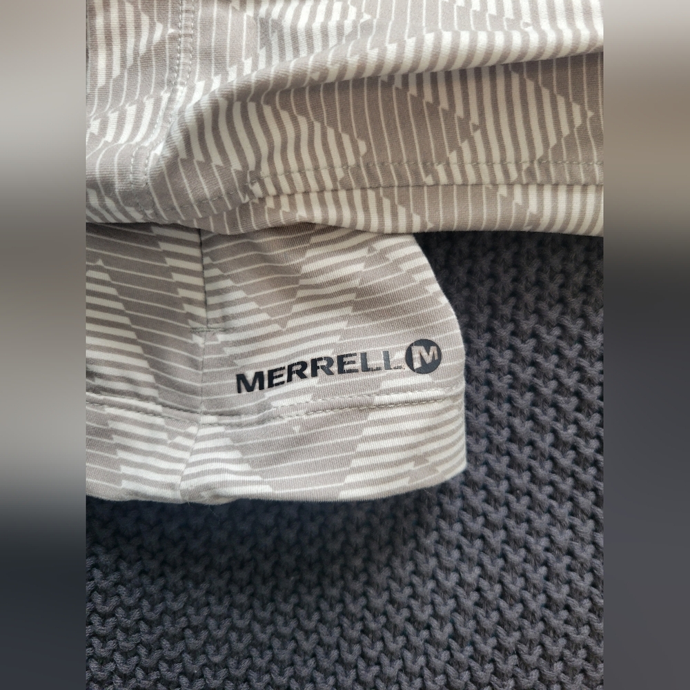 Merrel Chevron Pattern Zip Up - Picture 4 of 7